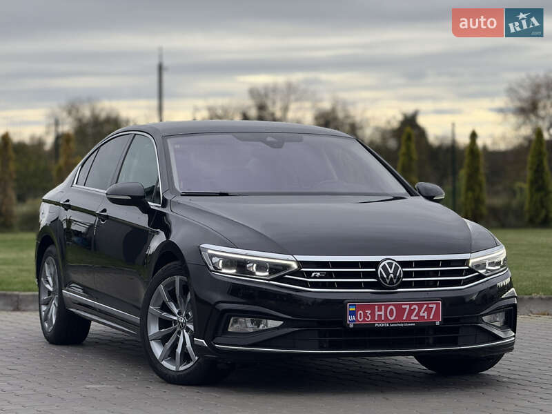 Volkswagen Passat 2022