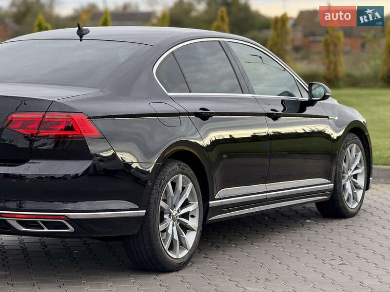 Седан Volkswagen Passat 2022 в Луцьку фото 68 Седан Volkswagen Passat 2022 в Луцьку