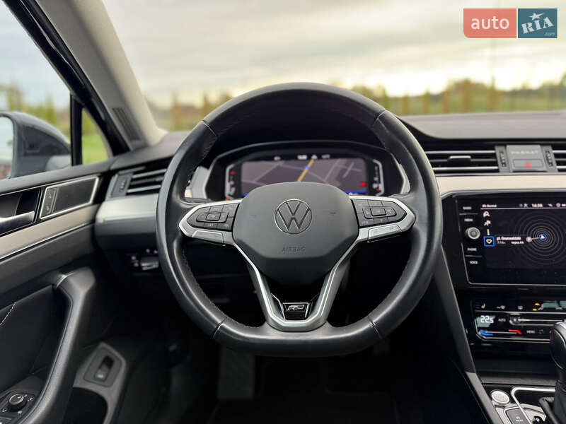 Седан Volkswagen Passat 2022 в Луцьку фото 118 Седан Volkswagen Passat 2022 в Луцьку