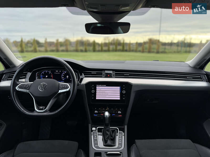Седан Volkswagen Passat 2022 в Луцьку фото 132 Седан Volkswagen Passat 2022 в Луцьку