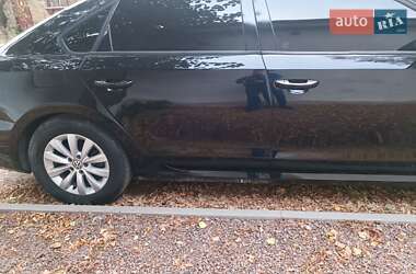 Седан Volkswagen Passat 2012 в 