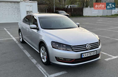 Седан Volkswagen Passat 2012 в Могилів-Подільському