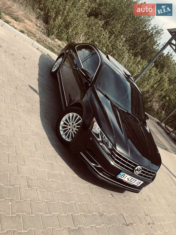 Седан Volkswagen Passat 2015 в Полтаве