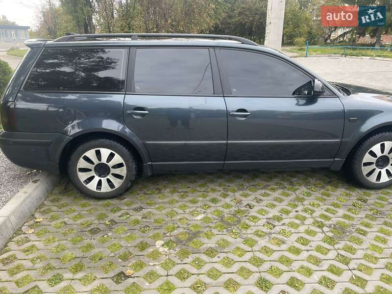 Универсал Volkswagen Passat 2002 в Тернополе