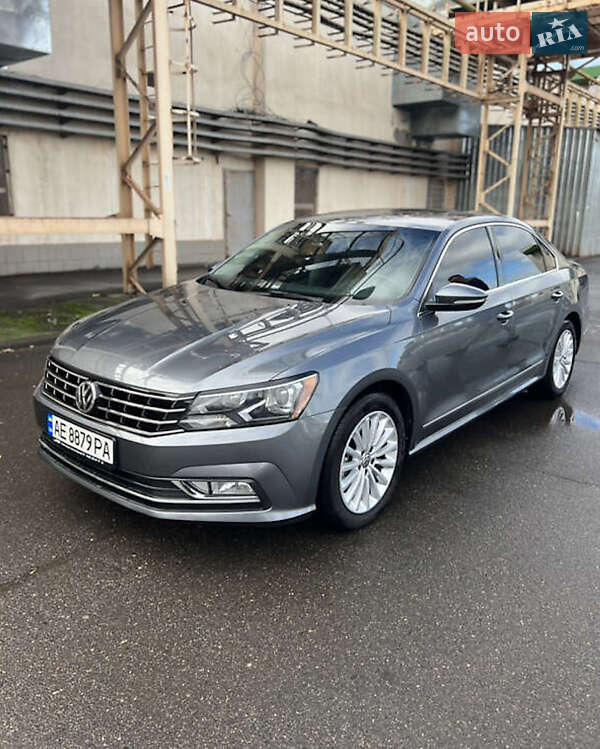 Седан Volkswagen Passat 2016 в 