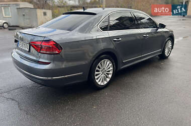 Седан Volkswagen Passat 2016 в 