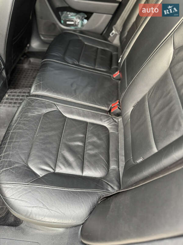 Универсал Volkswagen Passat 2011 в Киеве