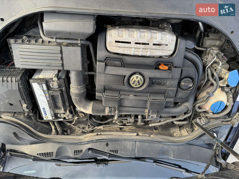 Универсал Volkswagen Passat 2011 в Киеве