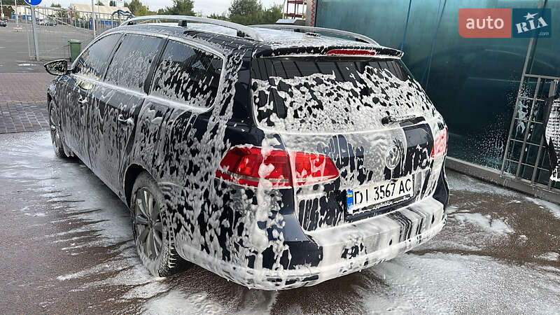 Универсал Volkswagen Passat 2011 в Киеве