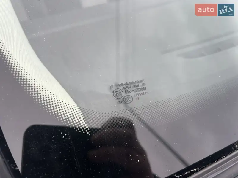 Volkswagen Passat 2018 VIN WVWZZZ3CZJE125604 фото оголошення 9 з 75