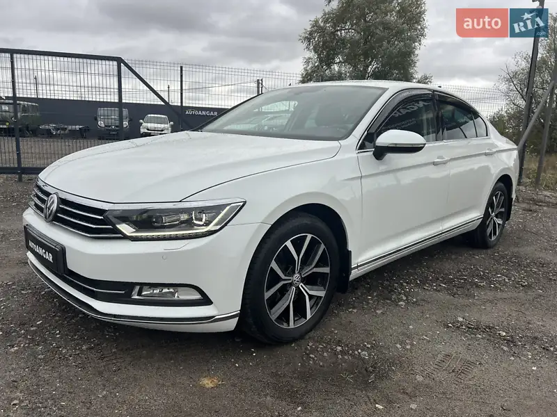 Volkswagen Passat 2018 VIN WVWZZZ3CZJE125604 фото оголошення 6 з 75