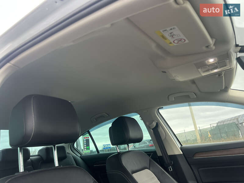 Седан Volkswagen Passat 2018 в Киеве