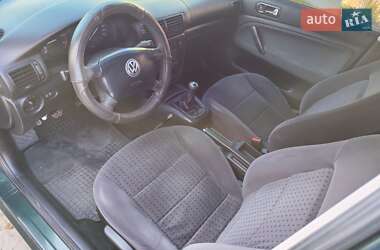 Седан Volkswagen Passat 1997 в 
