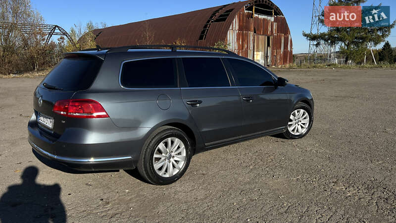 Універсал Volkswagen Passat 2013 в Львові