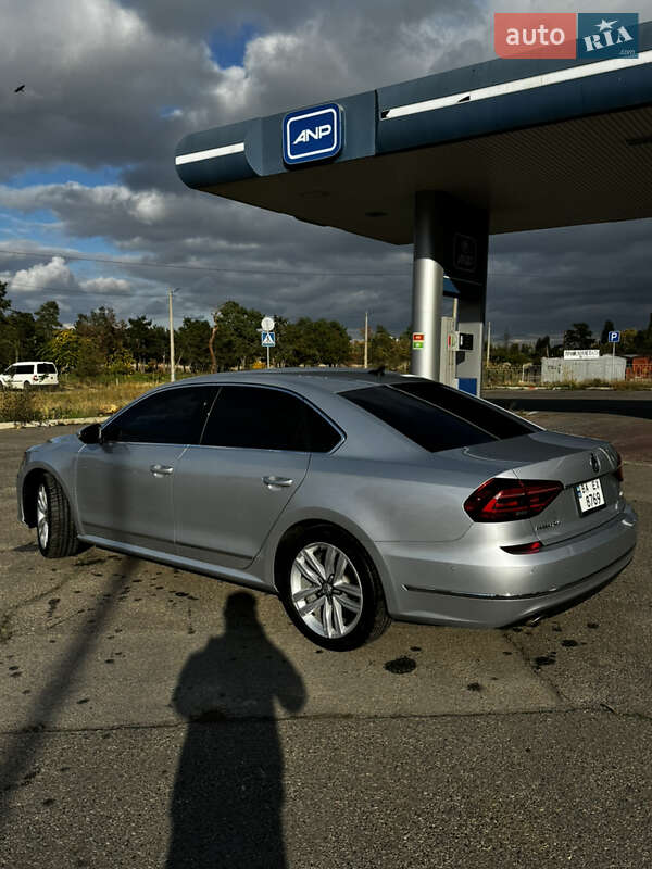 Седан Volkswagen Passat 2016 в Николаеве фото 6 Седан Volkswagen Passat 2016 в Николаеве