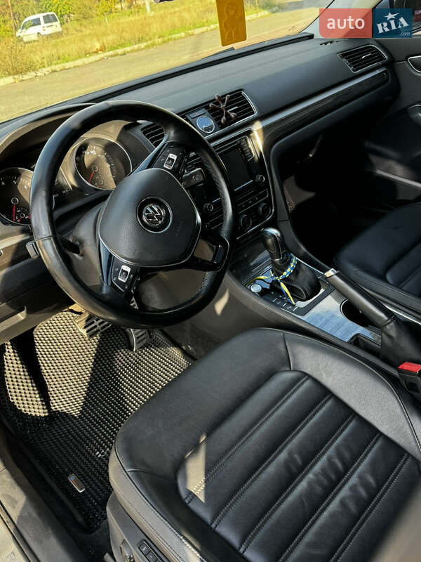 Седан Volkswagen Passat 2016 в Николаеве фото 10 Седан Volkswagen Passat 2016 в Николаеве