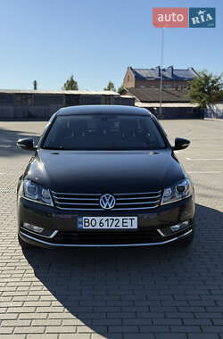 Седан Volkswagen Passat 2012 в Тернополе