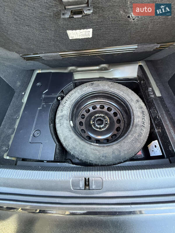 Седан Volkswagen Passat 2012 в Тернополе