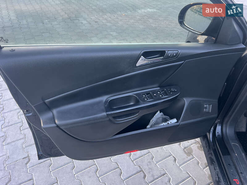 Седан Volkswagen Passat 2005 в Ивано-Франковске фото 16 Седан Volkswagen Passat 2005 в Ивано-Франковске
