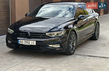 Седан Volkswagen Passat 2020 в Мукачево