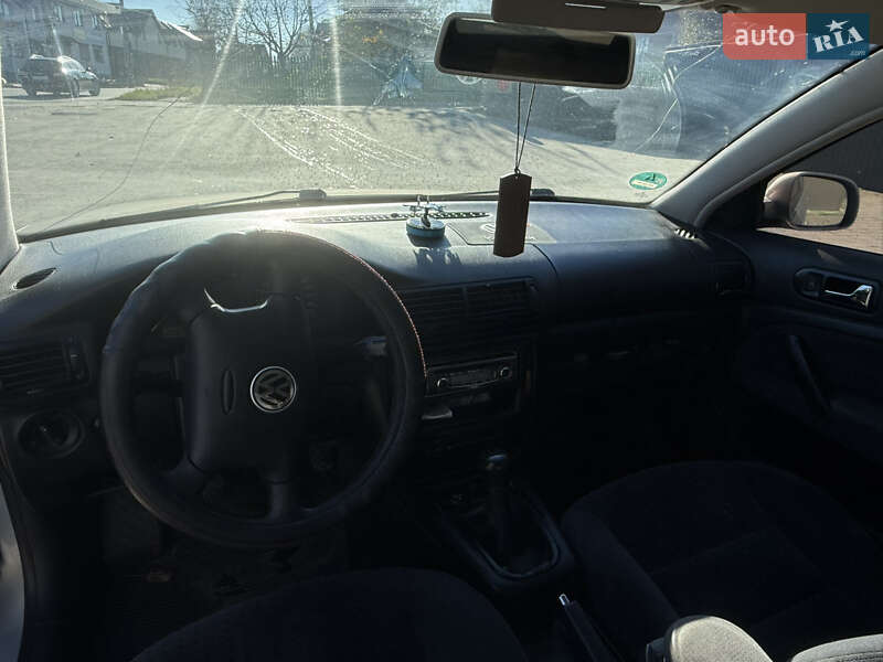 Универсал Volkswagen Passat 2000 в Ивано-Франковске