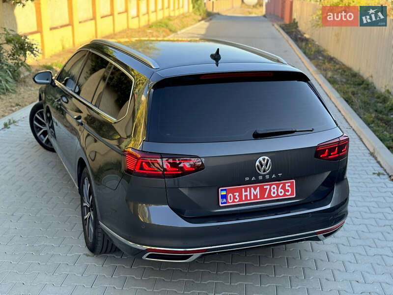 Универсал Volkswagen Passat 2019 в Ужгороде фото 7 Универсал Volkswagen Passat 2019 в Ужгороде