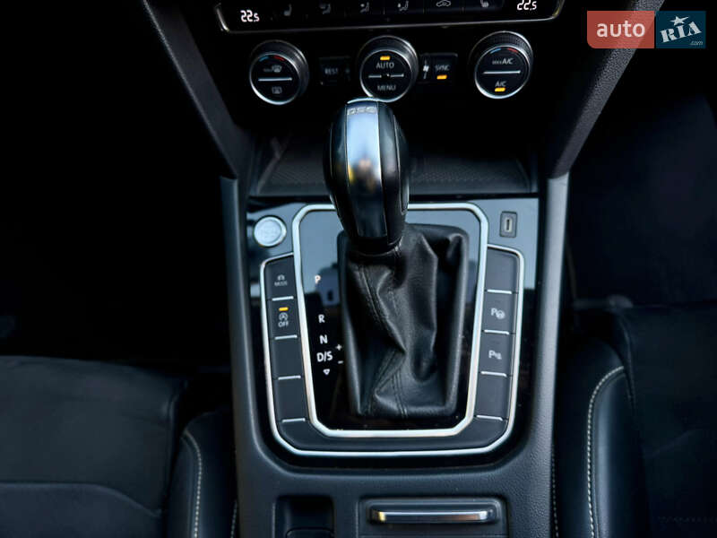 Универсал Volkswagen Passat 2019 в Ужгороде фото 40 Универсал Volkswagen Passat 2019 в Ужгороде