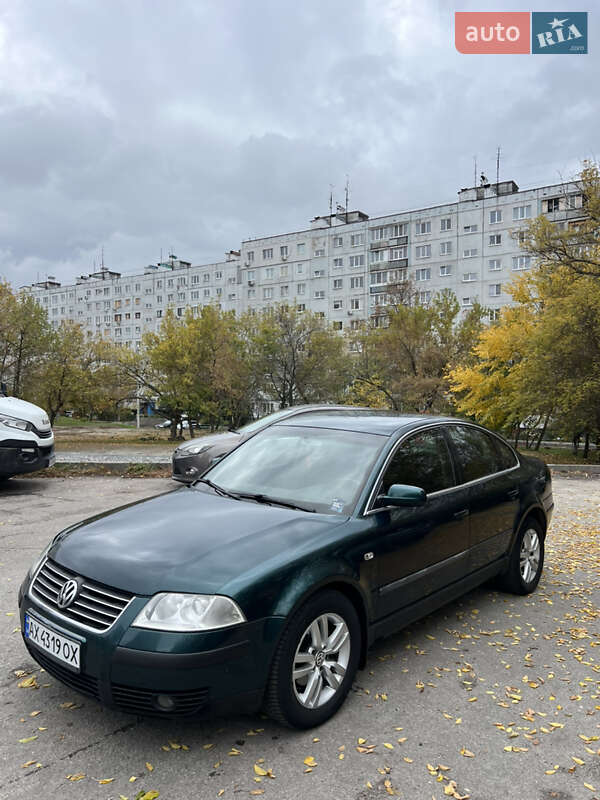 Седан Volkswagen Passat 2001 в Харкові
