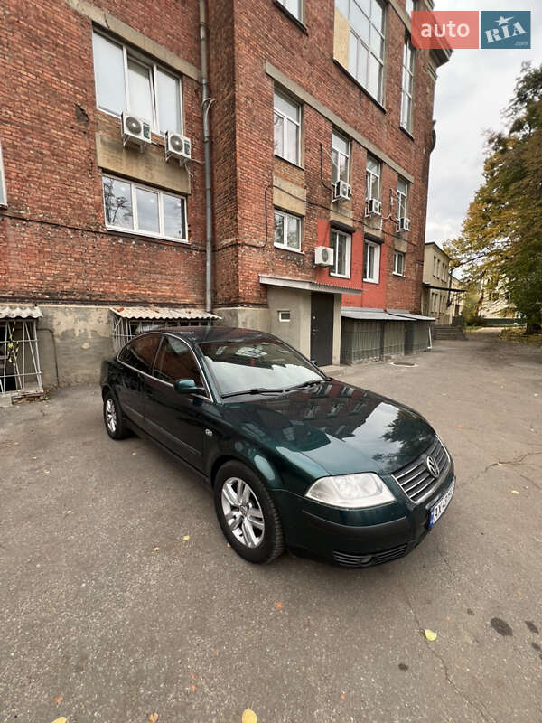 Седан Volkswagen Passat 2001 в Харкові