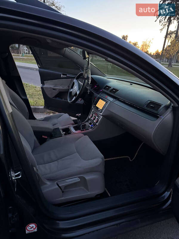 Универсал Volkswagen Passat 2005 в Мукачево фото 3 Универсал Volkswagen Passat 2005 в Мукачево