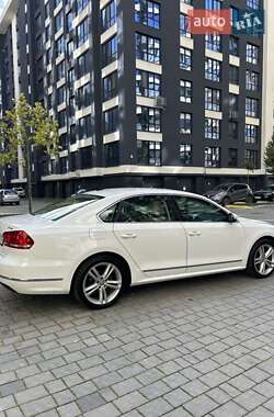 Седан Volkswagen Passat 2014 в 
