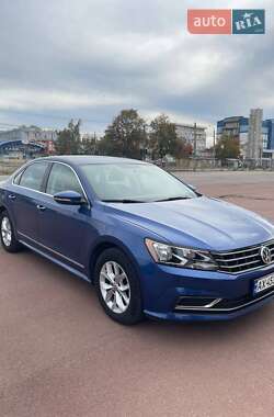 Седан Volkswagen Passat 2016 в  фото 2 Седан Volkswagen Passat 2016 в