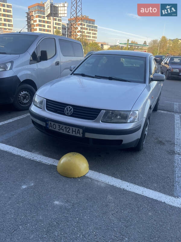 Седан Volkswagen Passat 1996 в Ужгороде фото Седан Volkswagen Passat 1996 в Ужгороде