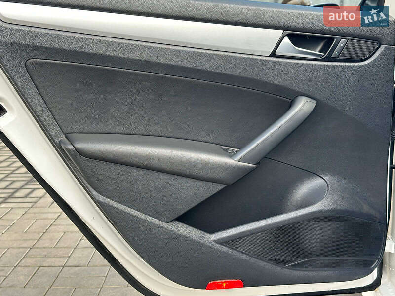 Седан Volkswagen Passat 2012 в Одессе фото 17 Седан Volkswagen Passat 2012 в Одессе