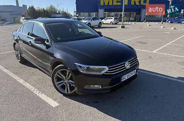 Седан Volkswagen Passat 2018 в Львові