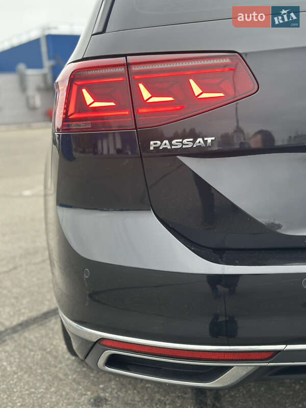 Универсал Volkswagen Passat 2016 в Софиевской Борщаговке фото 11 Универсал Volkswagen Passat 2016 в Софиевской Борщаговке