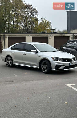 Седан Volkswagen Passat 2018 в Виннице