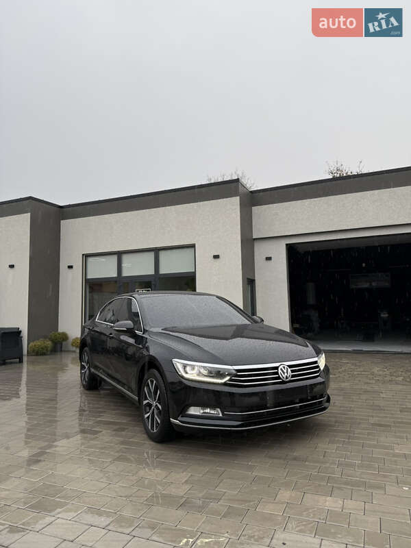 Седан Volkswagen Passat 2018 в Виноградове