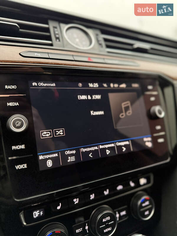 Седан Volkswagen Passat 2018 в Виноградове