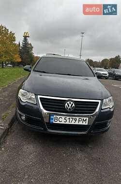 Седан Volkswagen Passat 2005 в  фото 9 Седан Volkswagen Passat 2005 в
