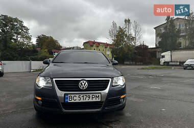 Седан Volkswagen Passat 2005 в  фото 14 Седан Volkswagen Passat 2005 в