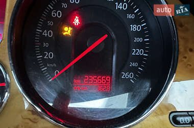 Седан Volkswagen Passat 2005 в  фото 22 Седан Volkswagen Passat 2005 в
