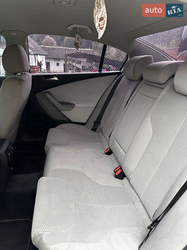 Седан Volkswagen Passat 2005 в Львові фото 27 Седан Volkswagen Passat 2005 в Львові