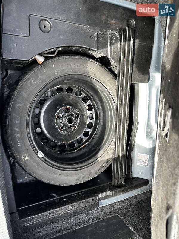 Седан Volkswagen Passat 2005 в Львові фото 37 Седан Volkswagen Passat 2005 в Львові