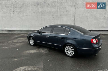 Седан Volkswagen Passat 2005 в  фото 38 Седан Volkswagen Passat 2005 в