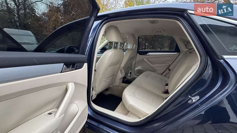 Седан Volkswagen Passat 2012 в Білій Церкві