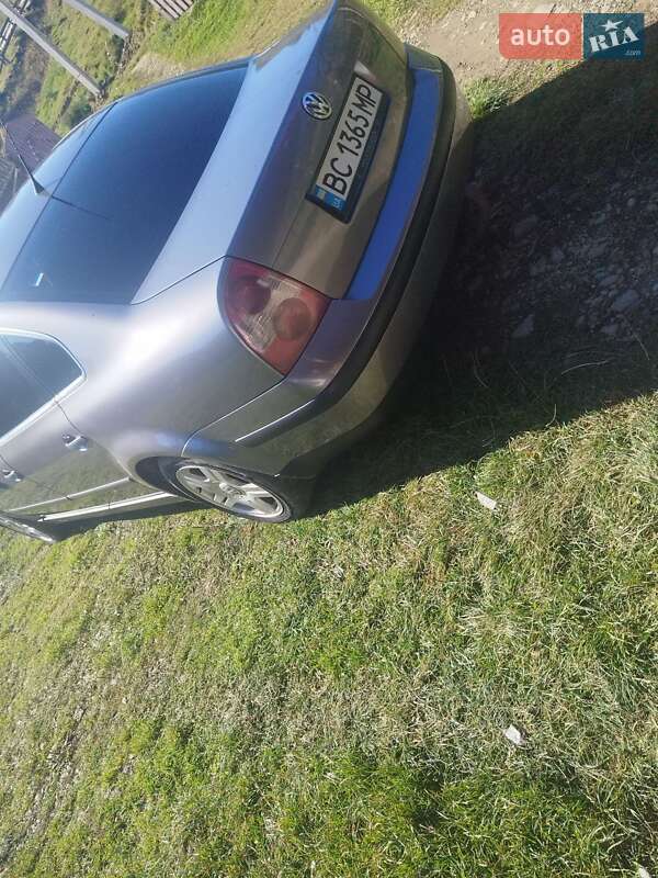 Седан Volkswagen Passat 2002 в Сколе фото 5 Седан Volkswagen Passat 2002 в Сколе