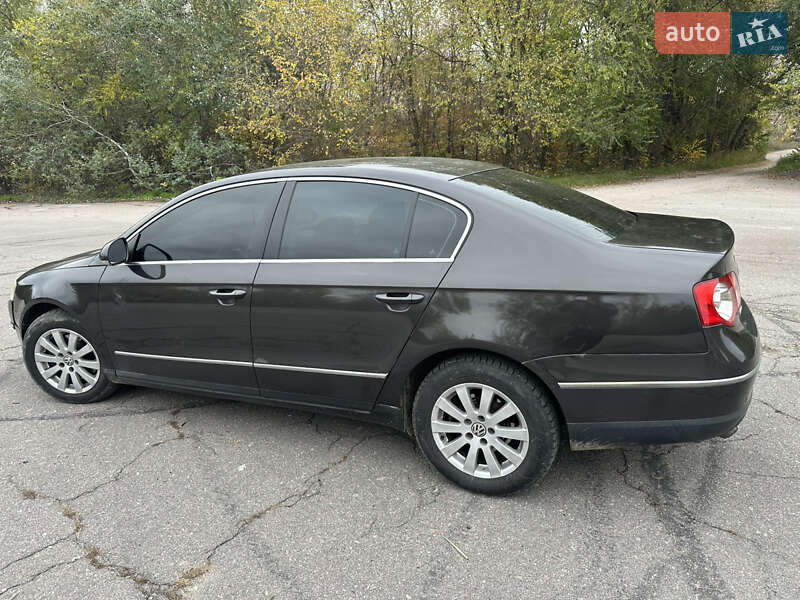 Седан Volkswagen Passat 2006 в Мироновке фото 4 Седан Volkswagen Passat 2006 в Мироновке