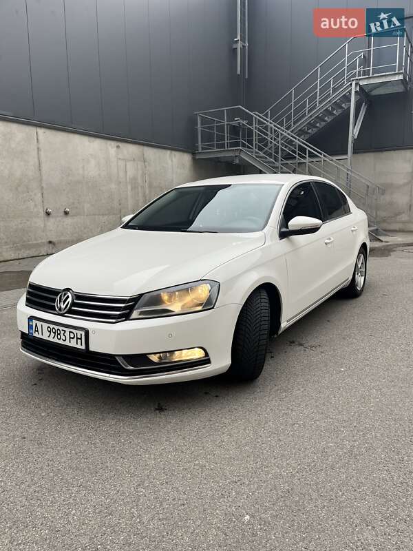 Седан Volkswagen Passat 2013 в Вишневому