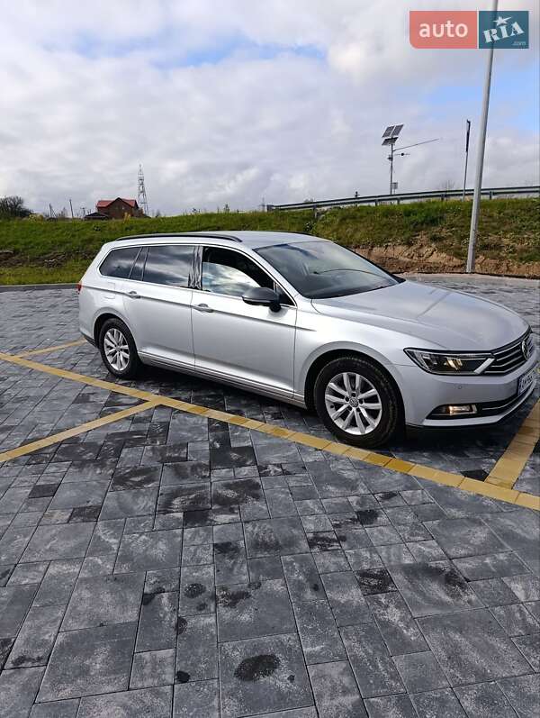 Універсал Volkswagen Passat 2019 в Звягелі фото 8 Універсал Volkswagen Passat 2019 в Звягелі